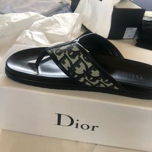 Dior flip flop sandals